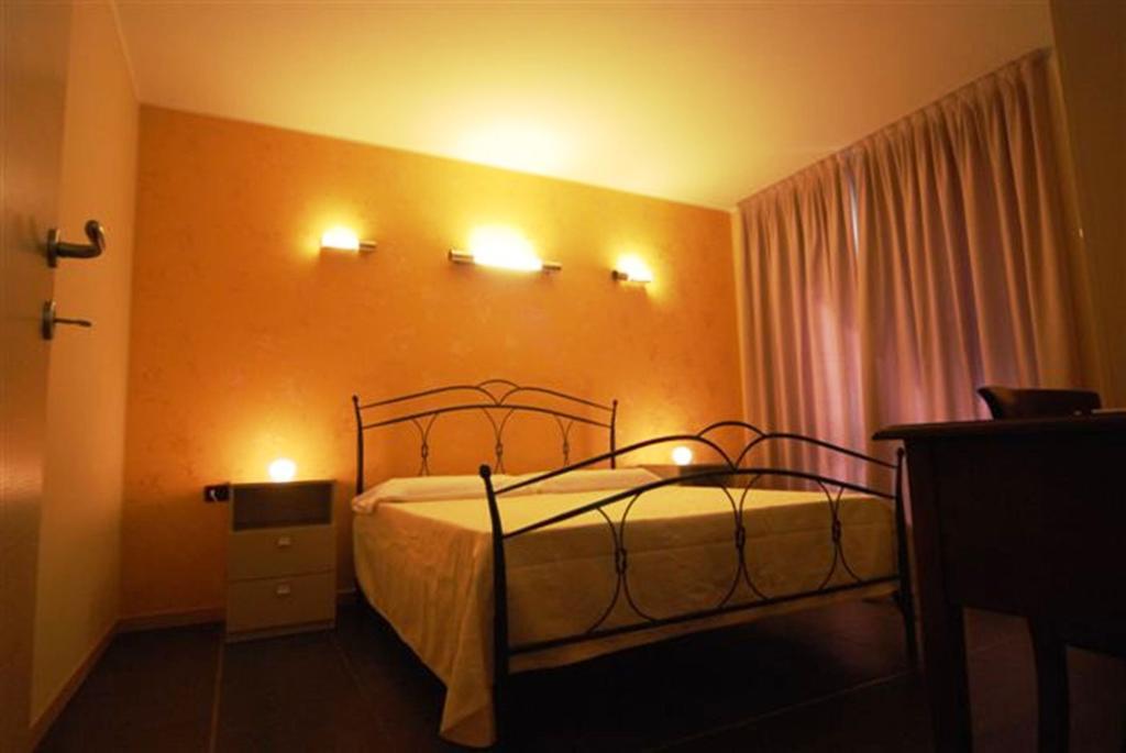 Residence & Suites Solaf Bonate di Sopra Camera foto