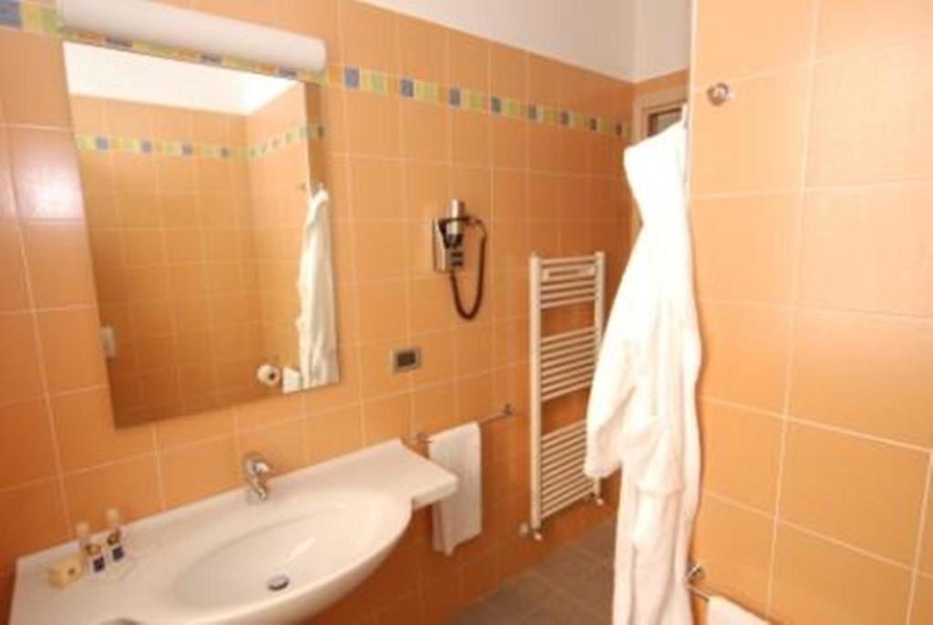 Residence & Suites Solaf Bonate di Sopra Camera foto